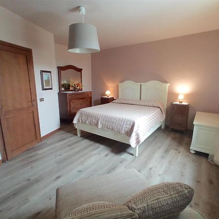 La Solaria Apartment Carmignano Luaran gambar
