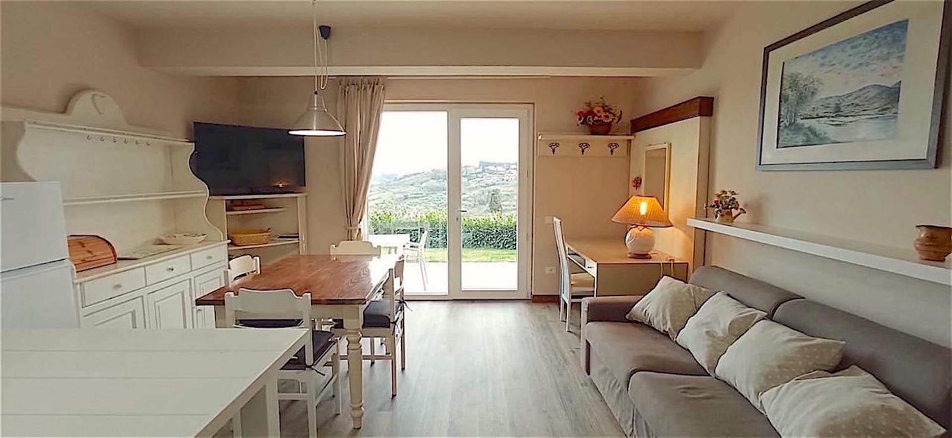 La Solaria Apartment Carmignano Luaran gambar