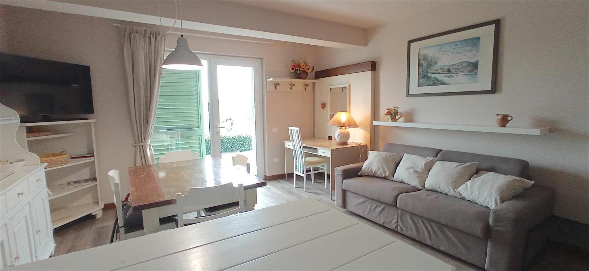 La Solaria Apartment Carmignano Luaran gambar