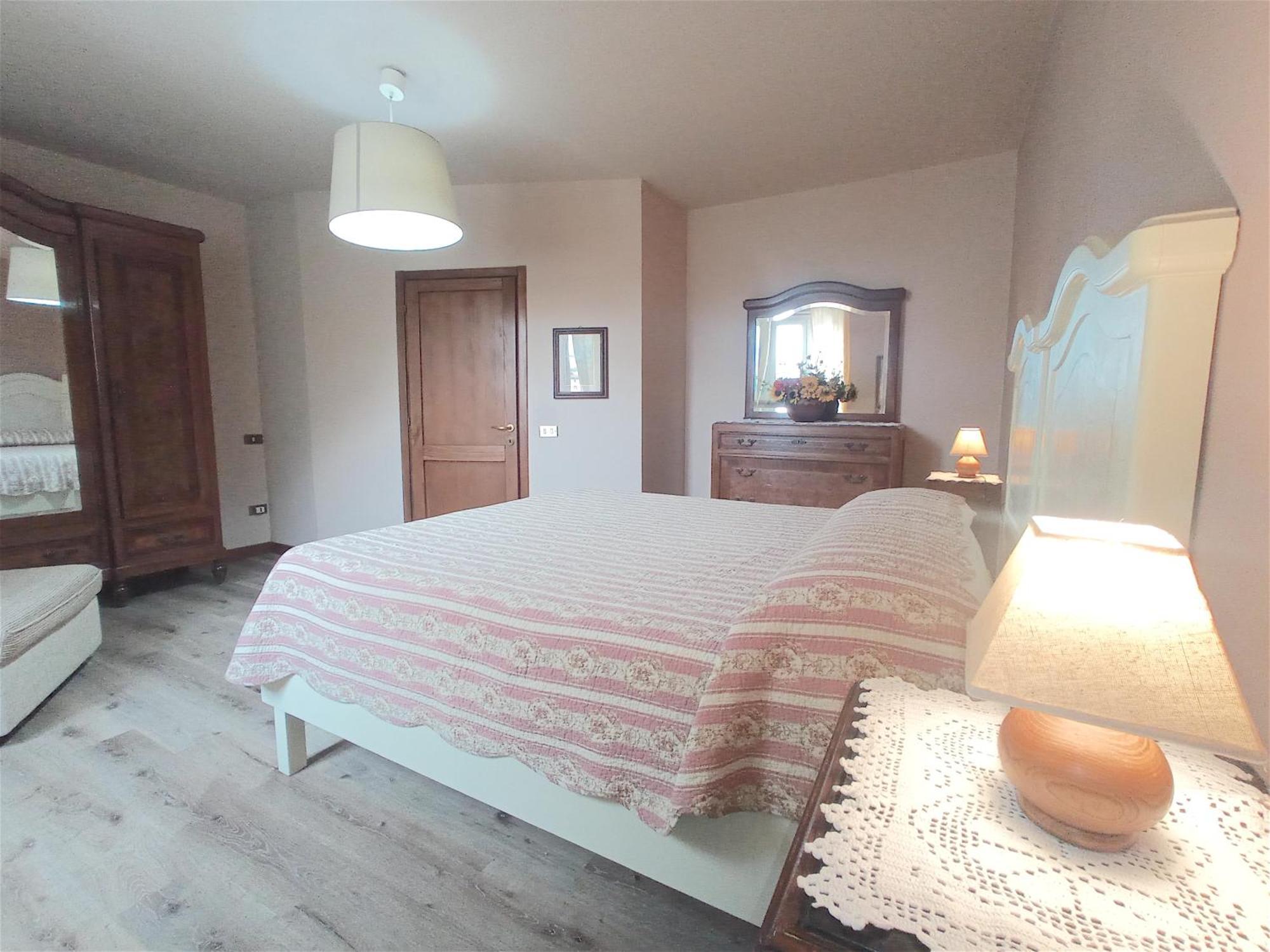 La Solaria Apartment Carmignano Luaran gambar