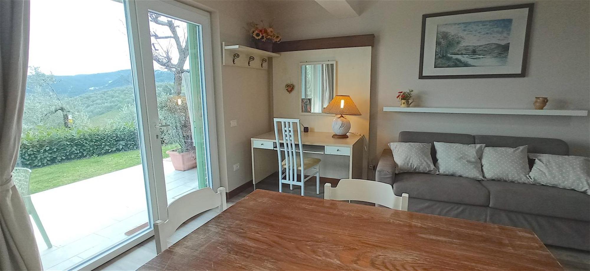 La Solaria Apartment Carmignano Luaran gambar