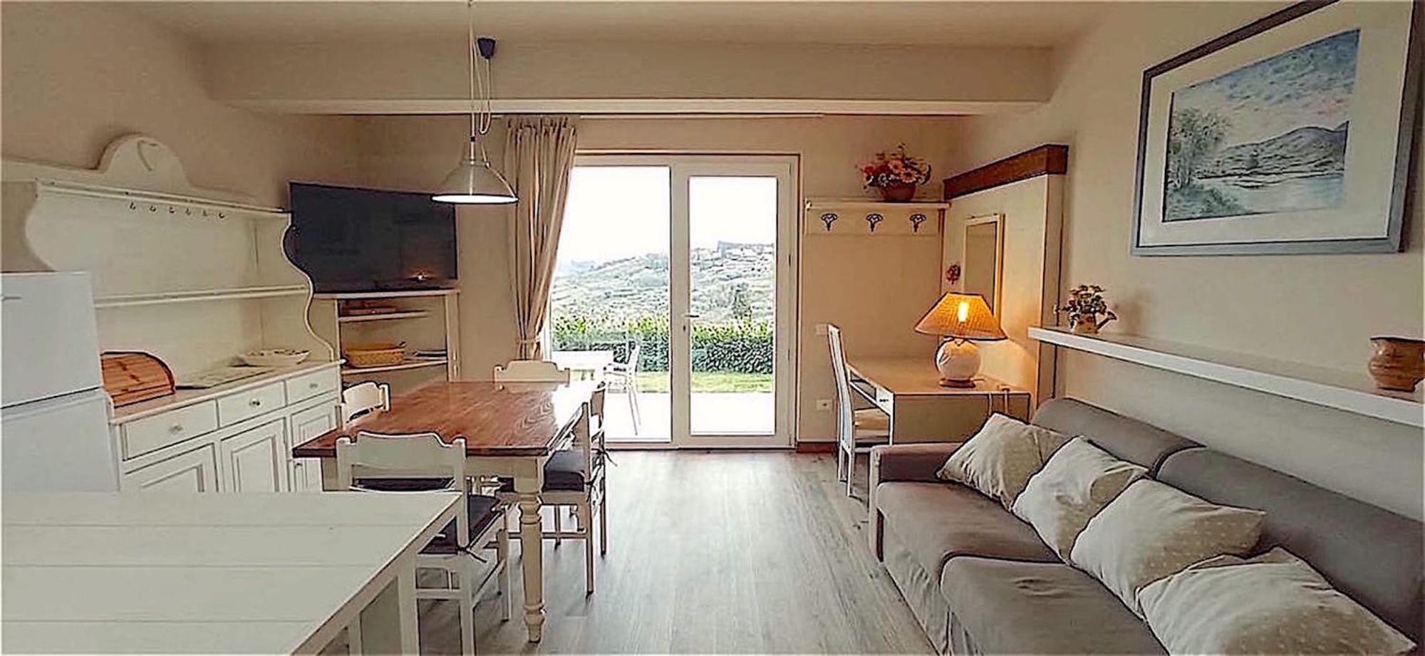 La Solaria Apartment Carmignano Luaran gambar